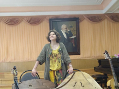 Таганрожцам выпала удача услышать, как вживую звучат гусли