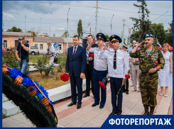 В День ВДВ таганрожцы почтили память Маргелова цветами
