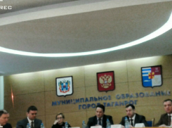 В Таганрог приехал губернатор, а вчера были «большие дяди» из правительства