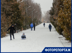 А из нашего окошка…таганрожцы дождались снежной зимы