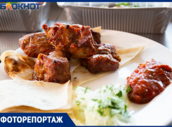 Где в Таганроге купить шампур сочного шашлыка из свинины за 240 рублей