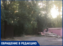 Отсутствие досуговых мест в Северном и Стахановском районах Таганрога притягивает молодежь на гаражи