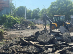 Подрядчики приступили к благоустройству  Почтового сквера в Таганроге 