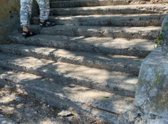 Забытая красота Таганрога: ненужная властям лестница медленно умирает у моря