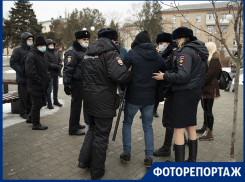 Как прошел в Таганроге митинг в поддержку Алексея Навального