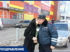 Поздравляем всех сотрудников ГИБДД Таганрога с профессиональным праздником!