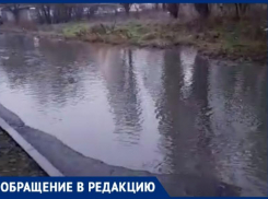 Не идти, а плыть приходится жителям Военного городка