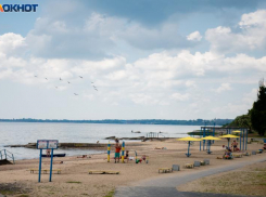 Местные власти сэкономили на покупке модульного туалета для Центрального пляжа  