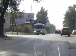 Водители Таганрогских маршруток продолжают гонять на желтый