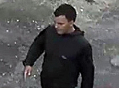 Жителей Таганрога просят оказать помощь в розыске педофила