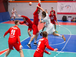 Последний домашний матч закончился победой таганрожцев