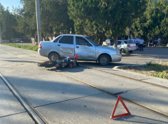 В Таганроге сбили 15-летнего юношу на питбайке 