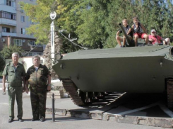 БМП-1 стала завершающим элементом памятника «Черный тюльпан»