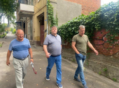 Выход в свет: Михаил Солоницин оставил свой уютный кабинет, чтобы посмотреть на улицы города глазами простого таганрожца