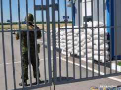 В Ростовской области из-за стрельбы рядом с МАПП Весело-Вознесенска эвакуировали более 60 человек