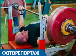 В Таганроге прошли соревнования по  пауэрлифтингу и жиму лежа
