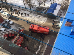 Причиной возгорания в многоэтажке на Русском поле стала забытая электрогрелка