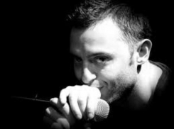  Рома Зверь спел дуэтом с Лампочкой