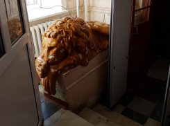 В шикарном старинном особняке находится в Таганроге кожвендиспансер