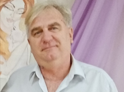 Коллеги поздравляют Кучеренко Геннадия Викторовича с днем рождения