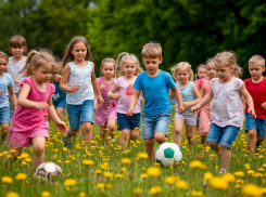 Малышам - отдых, подросткам - подработка: летняя программа для школьников в Таганроге