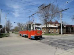 В Таганроге молодой человек на сдачу прихватил смартфон водителя трамвая