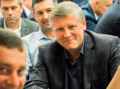 Первый пошёл: прекращены полномочия депутата гордумы Таганрога Виктора Гревцева