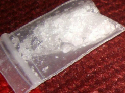 У мужчины солидного возраста нашли пакетик «соли» в Таганроге