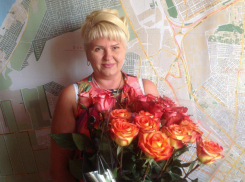 ‎ Сегодня День рождения  у Ларисы Ивановны Овсиенко