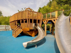 «Благоустройство» Таганрога судится с авторами «кораблика» в роще 