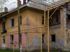 Почти 13 млн готова потратить администрация на снос 3 аварийных домов в Таганроге