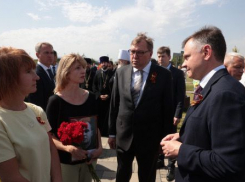 Вечная память героям: на Самбекских высотах захоронили останки 101 бойца ВОВ