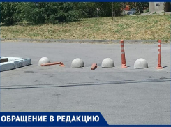 Жители дома по улице Чехова настырно перекрывают проезд около себя