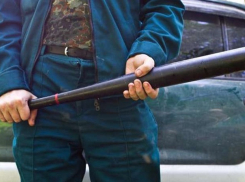 Таганрожец избил жену битой и заколол ножом