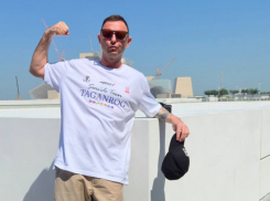 «Главное, не облизывайте его»: Рома Зверь поделился атмосферными фото с Байкала