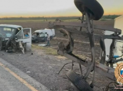 Смертельное ДТП под Таганрогом: три автомобиля перевернулись, один человек погиб