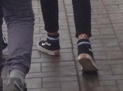 По Таганрогу гуляют гламурные парни в женских колготках