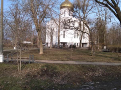 Жителей Северного микрорайона Таганрога тревожит судьба сквера на Бакинской улице - что теперь там будет?