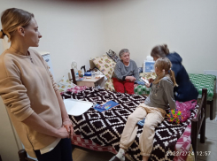 Волонтёры Таганрога навестили беженцев в санатории «Ромашка»