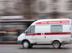 Пожилой пешеход, угодивший по колеса легковушки скончался в Таганрогской больнице
