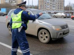 За три дня сотрудники ДПС оштрафовали 1219 водителей Ростовской области