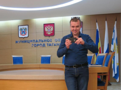 Сегодня День рождения празднует известный таганрогский блогер Максим Алипатов