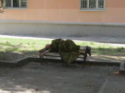 Андрей Лисицкий ответил таганрожцам, что будет с бомжами в районе «Дубки»