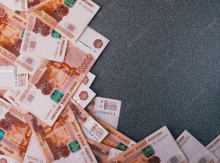 Более 4,5 миллионов рублей пытались провезти через границу незаконно в 2022 году
