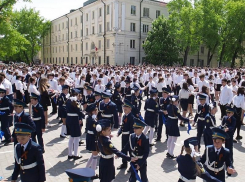 Спустя несколько лет перерыва в Таганроге прошёл традиционный «Вальс Победы»