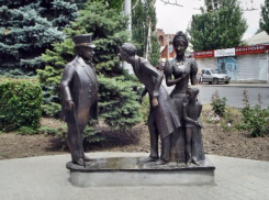 Страдающая редкой фобией девушка попыталась найти спасение в Таганроге