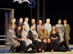 В театре им.А.П Чехова состоялась премьера акунинской «Чайки»