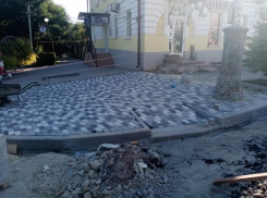 Таганрогские технологии кладки тротуарной плитки поражают!