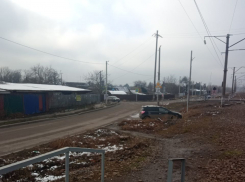 Тротуар от ЖД-платформы к Андреевскому микрорайону Таганрога в ближайшие годы не появится