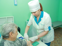 Жителям Таганрога предлагают пройти вакцинацию от гриппа платно